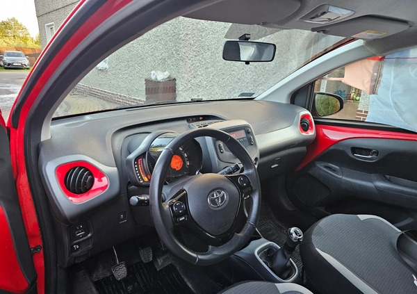 Toyota Aygo cena 25900 przebieg: 22930, rok produkcji 2021 z Tłuszcz małe 37